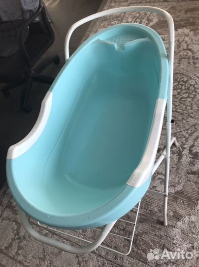 Ванночка для купания с подставкой