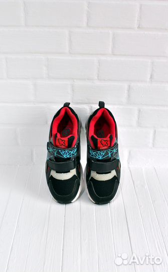 Детские кроссовки. Кроссовки для мальчика