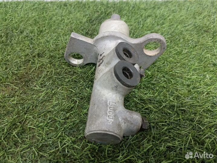 Цилиндр тормозной главный, гтц Volkswagen Passat