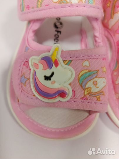 Сандалии для девочки 20 размер