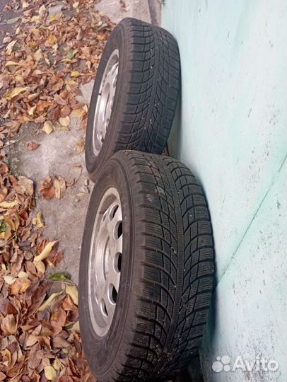 Kumho WinterCraft Ice WI61 15.00/65 R15