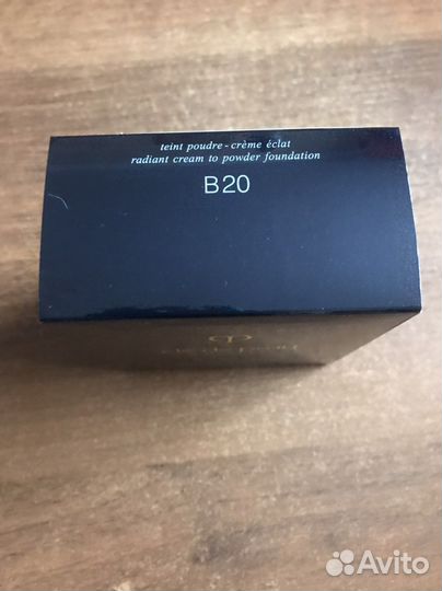 Cle de Peau гибридный тональный крем