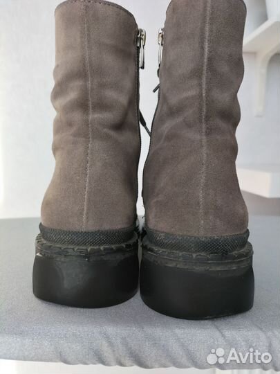Ботинки женские 38 размер и сумка в тон