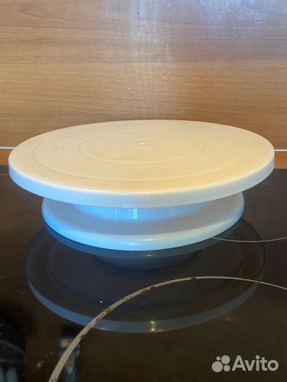 Поворотный столик для торта