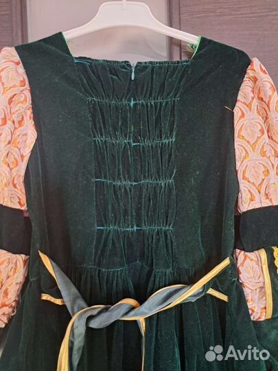 Платья для спектаклей, утренников