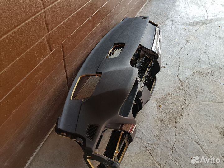 Торпедо BMW X5 E70 под проекцию чёрная