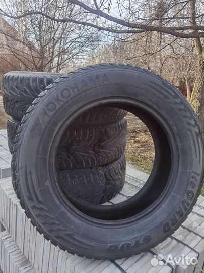 Yokohama Ice Guard Stud IG55 235/65 R17