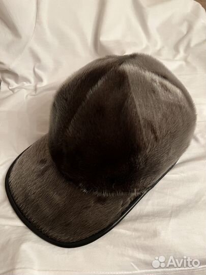 Бейсболка из меха нерпы