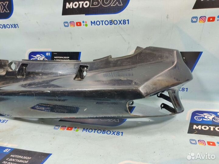 Пластик задний Kawasaki ZZR 400-1