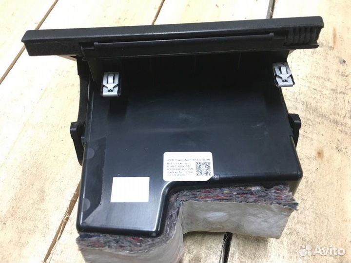 Перчаточный ящик бардачок Bmw 530D G30 LCI B57D30A