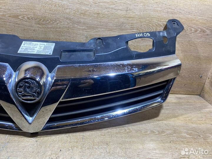 Решетка радиатора Opel Astra H рест Арт. 130316