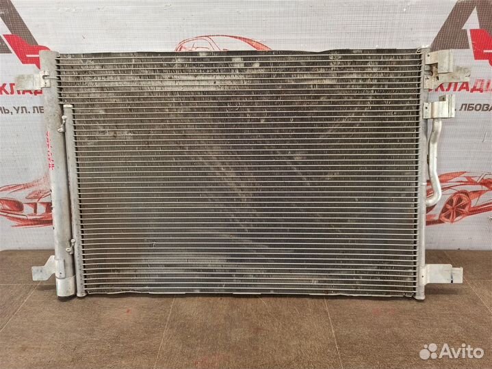 Конденсер (радиатор кондиционера) Volkswagen Golf