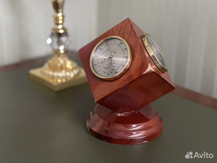 Метеостанция настольная 'куб'