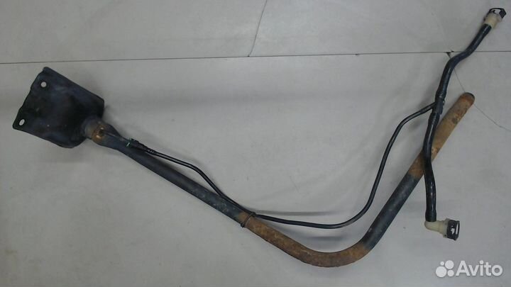 Горловина заливная топливная Hummer H3, 2008