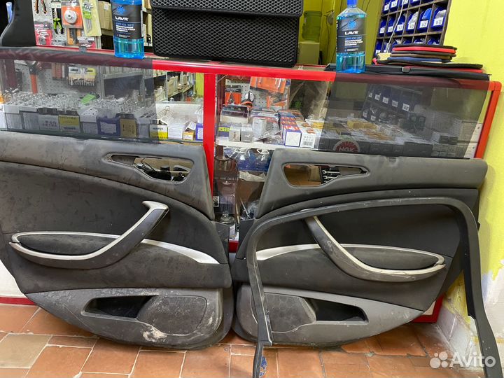 Обшивки задних дверей со шторкой Citroen C5X7