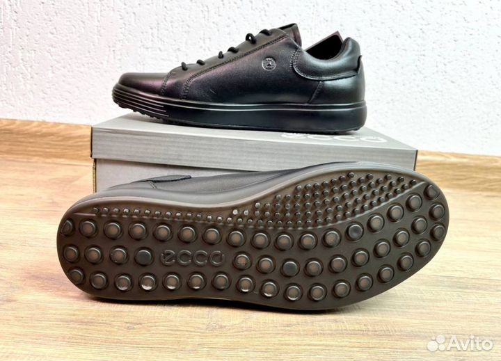 Кроссовки Ecco комфортные