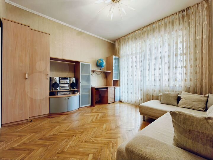 Комната 18 м² в 3-к., 1/5 эт.