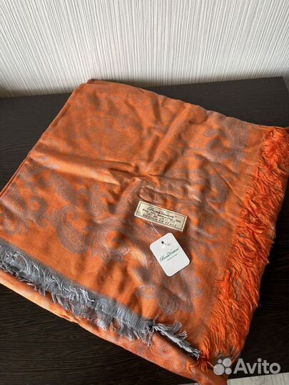 Шарфы и палантины