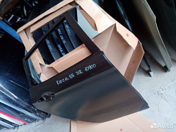 Дверь задняя правая Kia Rio 2011