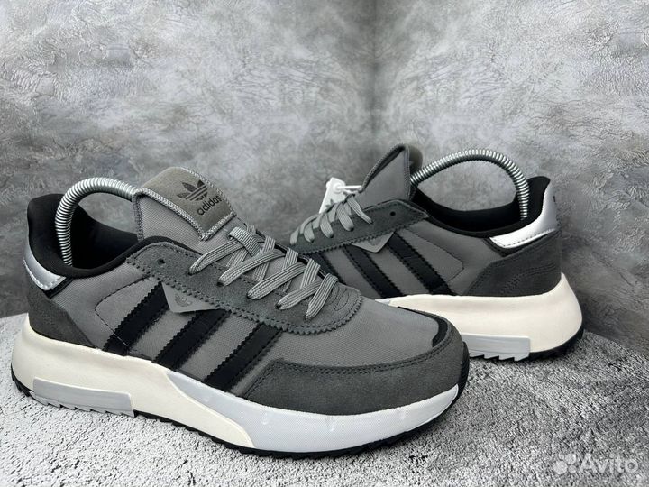 Практичные кроссовки Adidas Petropy (Арт.58049)