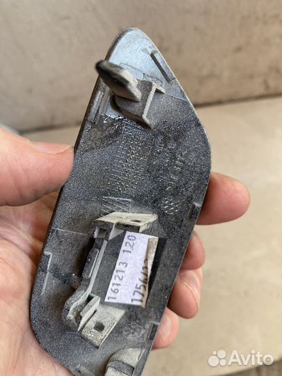 Крышка форсунки омывателя фар audi Q3 правая