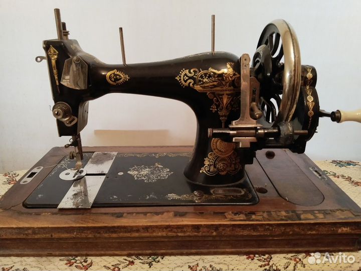 Швейная машинка 