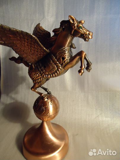 Пегас. Настольная зажигалка. Высота 20 см