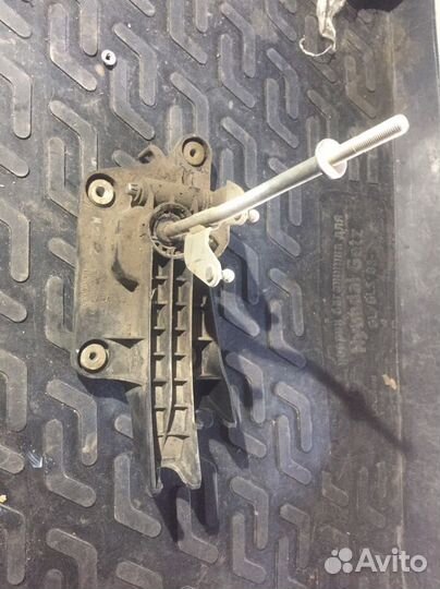 Кулиса мазда 3 бк