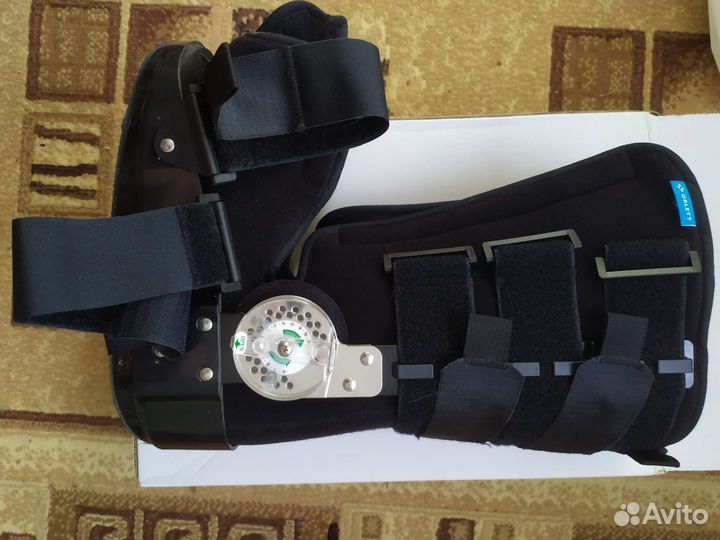 Бандаж на голеностопный сустав