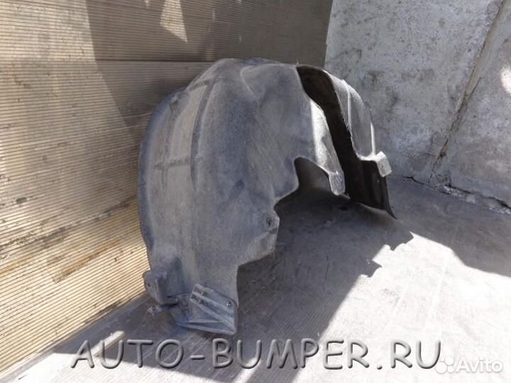 Skoda Yeti 2009- Локер заднии правыи