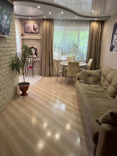 3-к. квартира, 60 м², 1/4 эт.