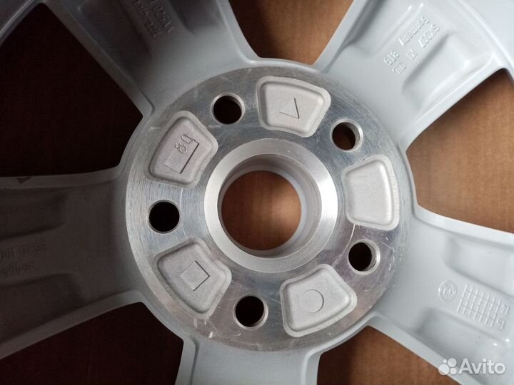 Диск R16 Skoda Yeti оригинал новый