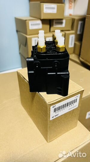 Блок клапанов Audi Q7