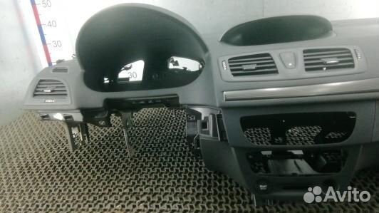 Панель приборов (торпедо) renault megane 3 (SSE12I