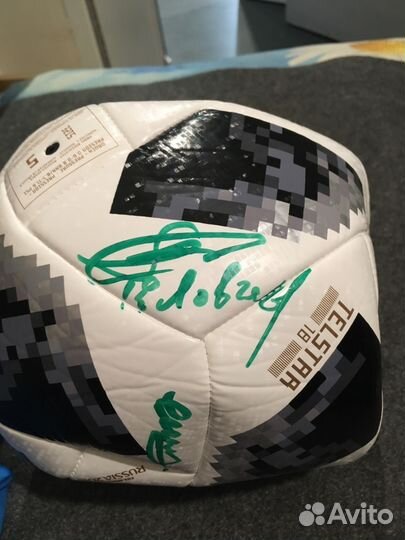 Футбольный мяч