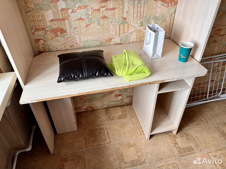 Компьютерный стол со шкафом