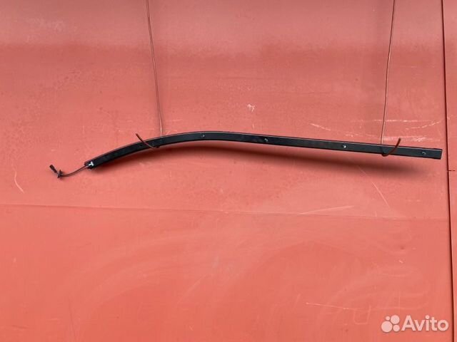 Направляющая сдвижной двери верхняя правая Vw