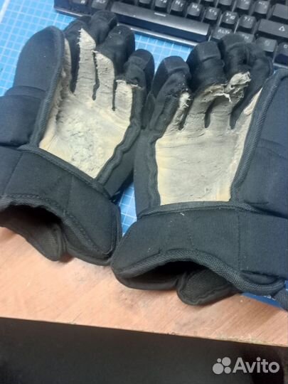 Краги хоккейные Larsen