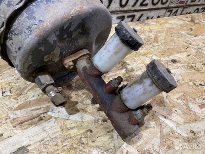 Вакуумный усилитель тормозов УАЗ 3741 1990