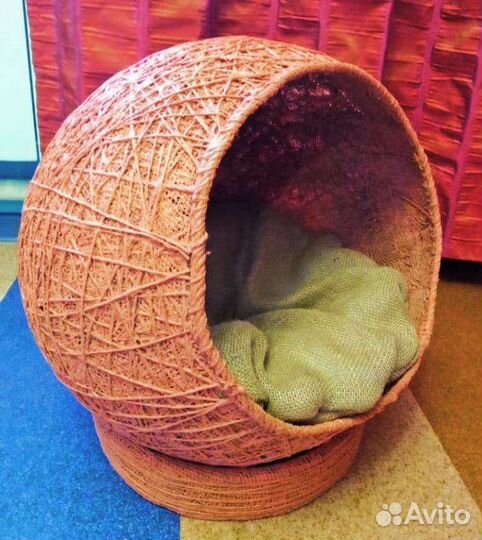 Домик лежанка для кошки (новая)