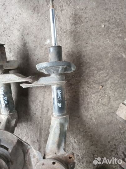 Стойки передние Chevrolet Lanos zaz Sens Chance