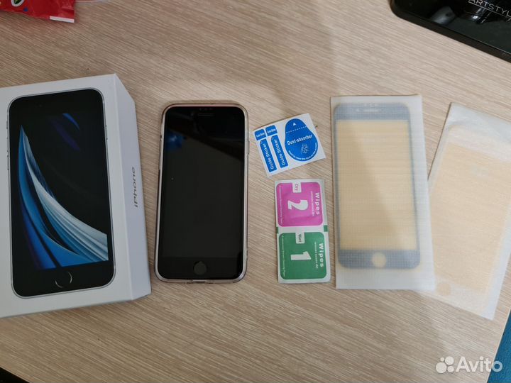 iPhone SE (2020), 128 ГБ