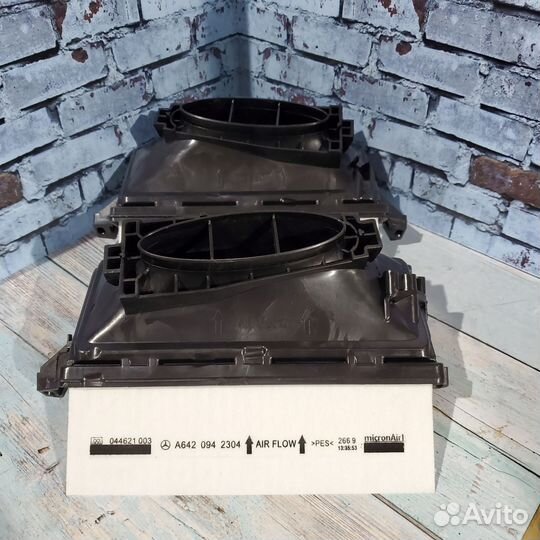 Фильтр воздушный Mercedes W213 W204 ориг