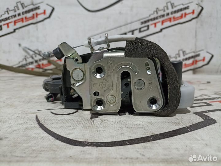 Замок двери nissan infiniti cima fuga M25 Q70 HGY51 HY51 KNY51 KY51 Y51 передний левый