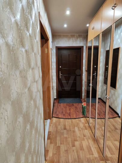 4-к. квартира, 77,2 м², 1/10 эт.