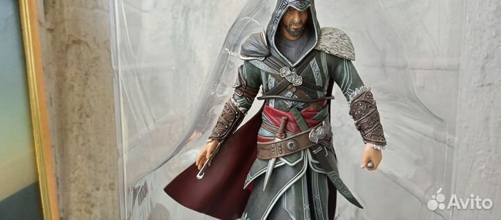 Assassin s creed фигурка