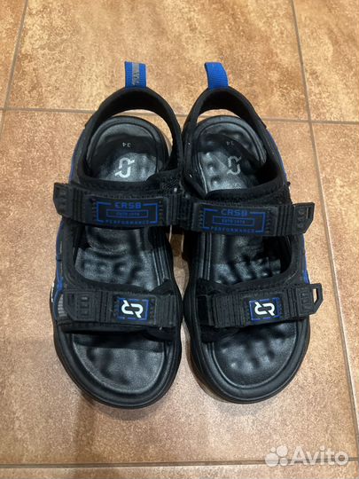 Сандалии crosby 34