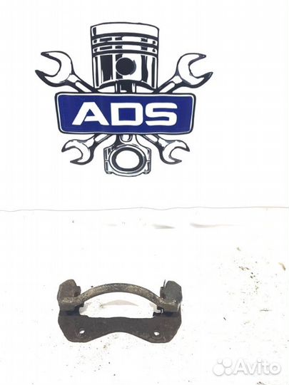 Скоба суппорта передняя Ssangyong Kyron 2 D20DT