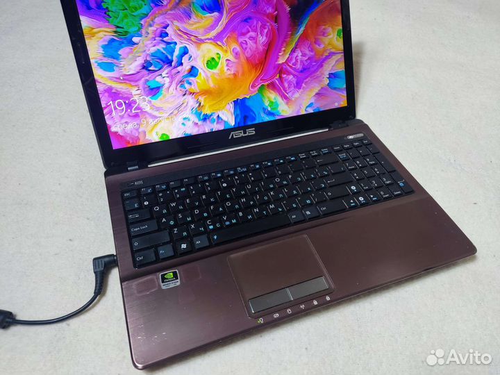 Мощный Asus Core i7, 8Gb, SSD256, GeForce 520M 1Gb