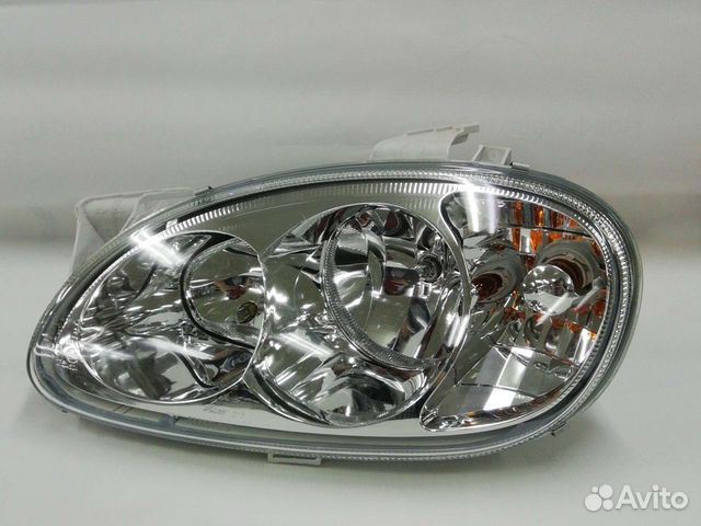 Фара Волга 31105